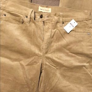 Ladies Gap tan Corduroy Skinny Jeans 31T